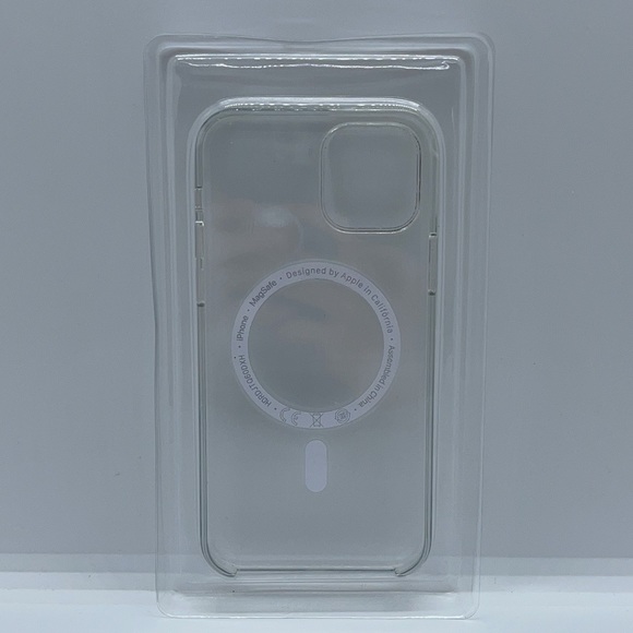 Apple iPhone 12 | 12 Pro Clear Case with MagSafe - Picture 8 of 10